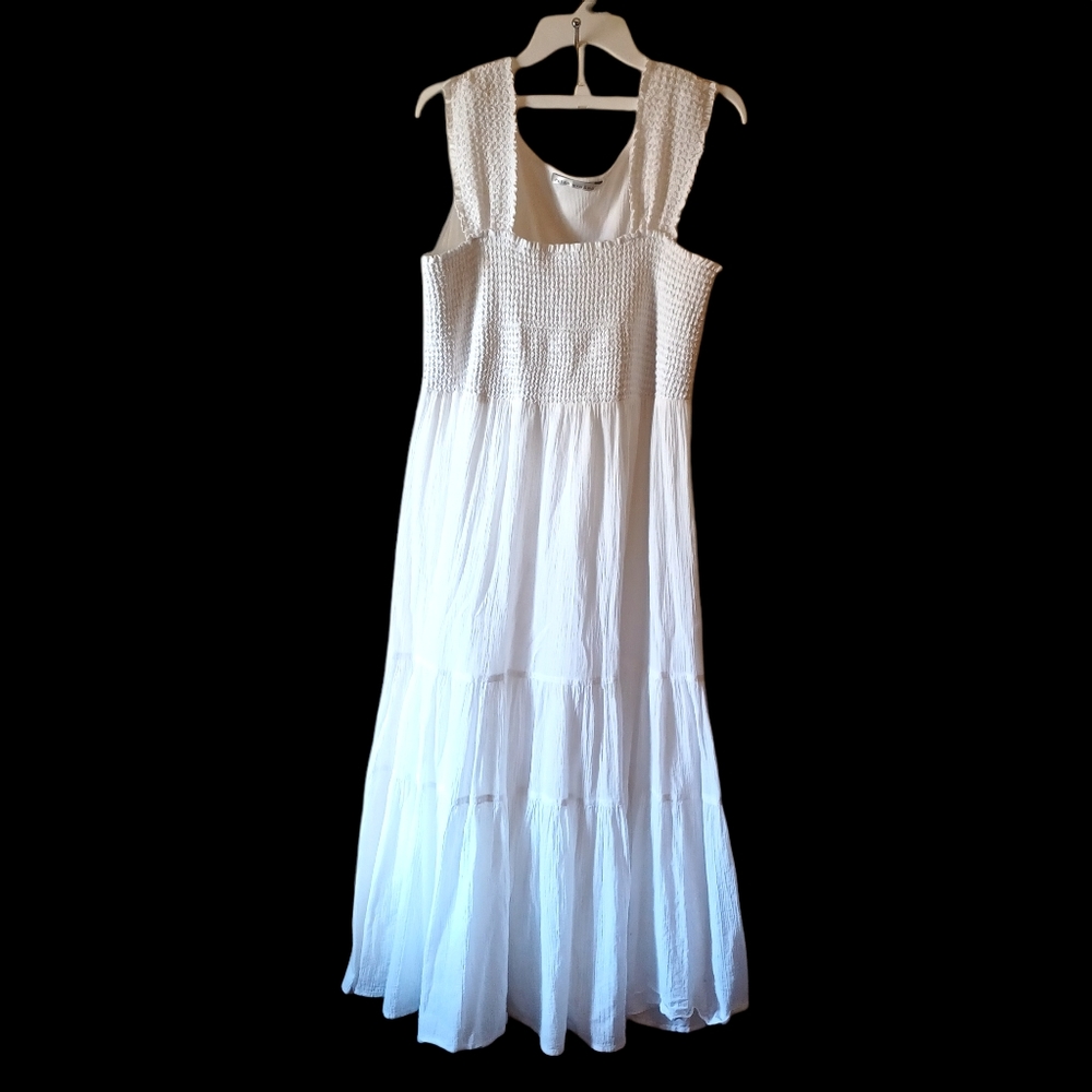 Nygard white  Midi dress. XL